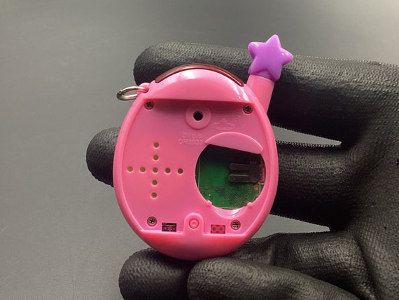 SKU TB F6 Tamagotchi Connection Pink V4.5 Ura Pretend Plus