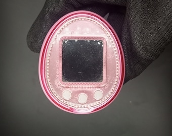 たまごっち 4U Plus ピンク | 正規品、バンダイ | 中古日本製