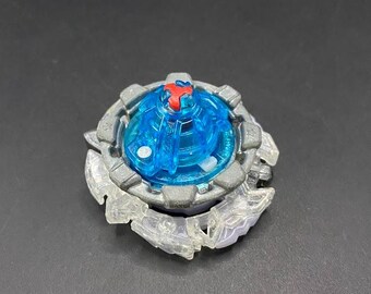 SKU B631P6628BE4 | Xeno Xcalibur Vertical Claw Beyblade Burst Dual