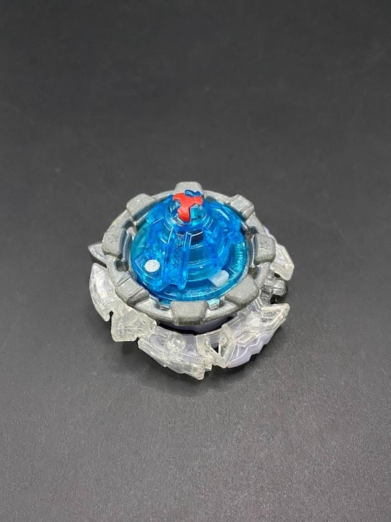 SKU B631P6628BE4 | Xeno Xcalibur Vertical Claw Beyblade Burst Dual