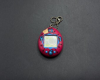 たまごっち 4U Plus ピンク | 正規品、バンダイ | 中古日本製