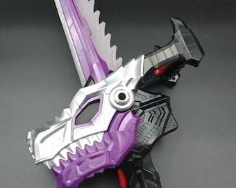 SKU ポッド |バンダイ 騎士竜戦隊リュウソウジャー DXガイソウルケン ランダムキー2個 リュウソウケン