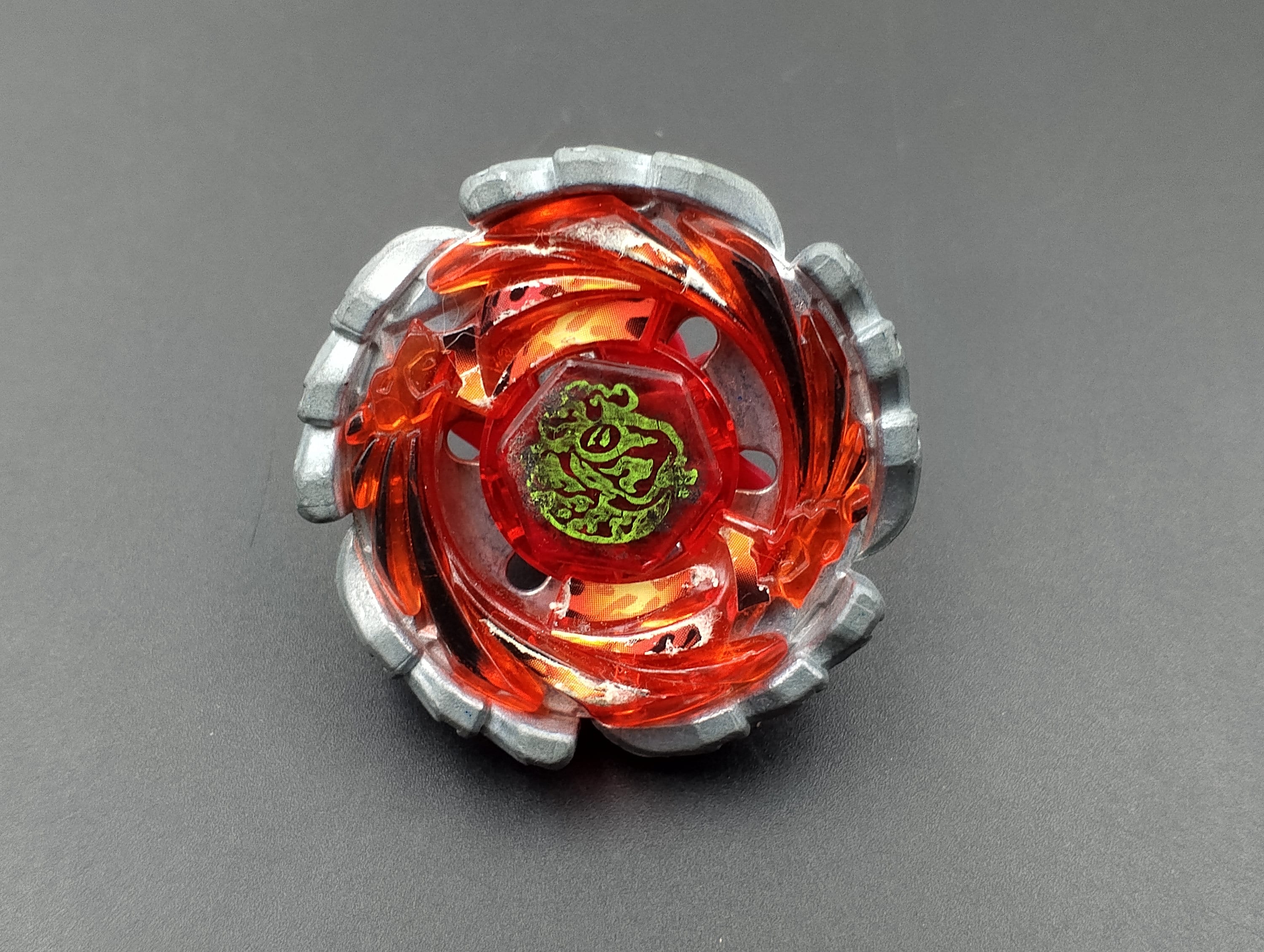 SKU BBM F3 | Beyblade Metal Figth Takara , Orange Sol Blaze Good