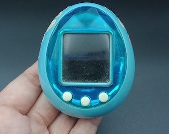 ヴィンテージ 1997 バンダイ たまごっち ブルーグリーンカラー