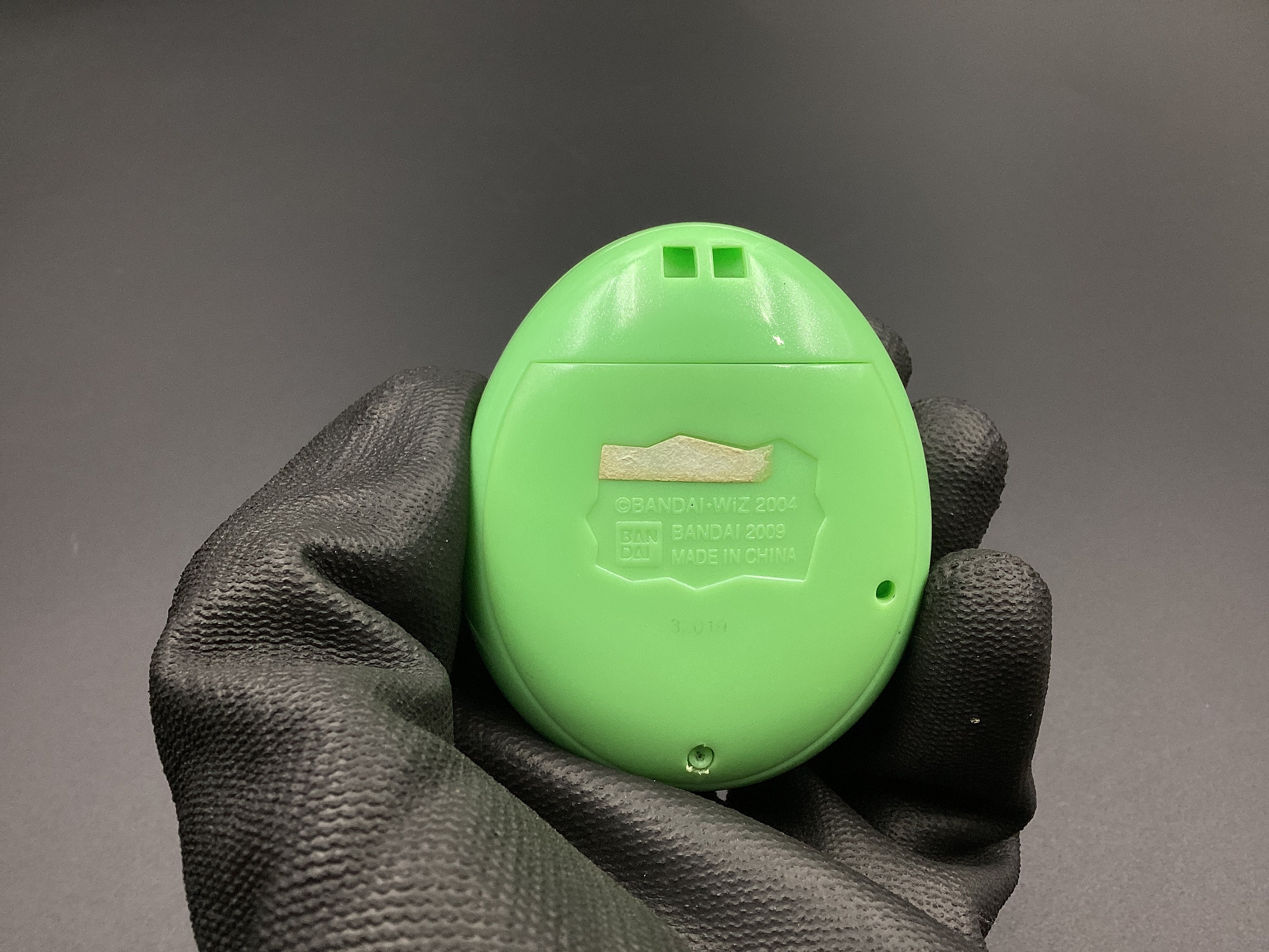 Tamagotchi ID Green Japan Version | Bandai | Used , Sunburned
