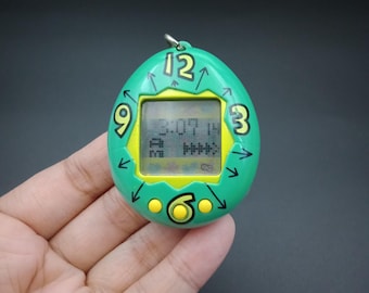 SKU B1012P12422TA4 | Tamagotchi P1/P2 Grün Uhr Muster Bandai Japanisch