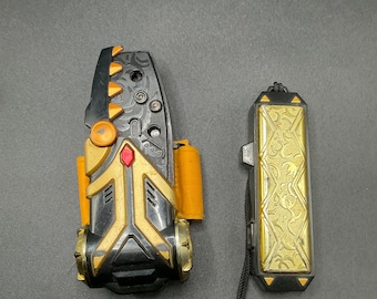SKU B261P3175DX01 | Abaranger DX Dino Kommandant Verwandlung
