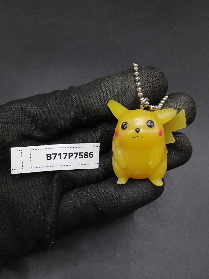 SKU B717P7586 | Pikachu Pokémon Plush Keyring - Etsy