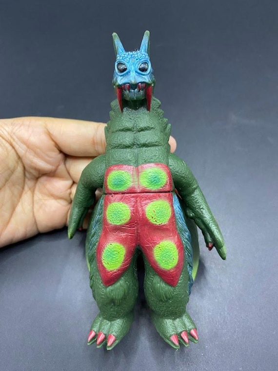 SKU B628P6334UL5 | Bandai Ultraman Ultra Kaiju Series Sofubi Soft