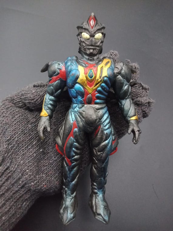 SKU B750P8049 | Ultraman Ultra Monster Zerganoid Bandai Figure