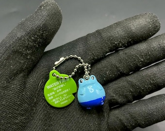 SKU / Llavero Bandai estilo rana de agua con amuleto de la suerte Figura Japón