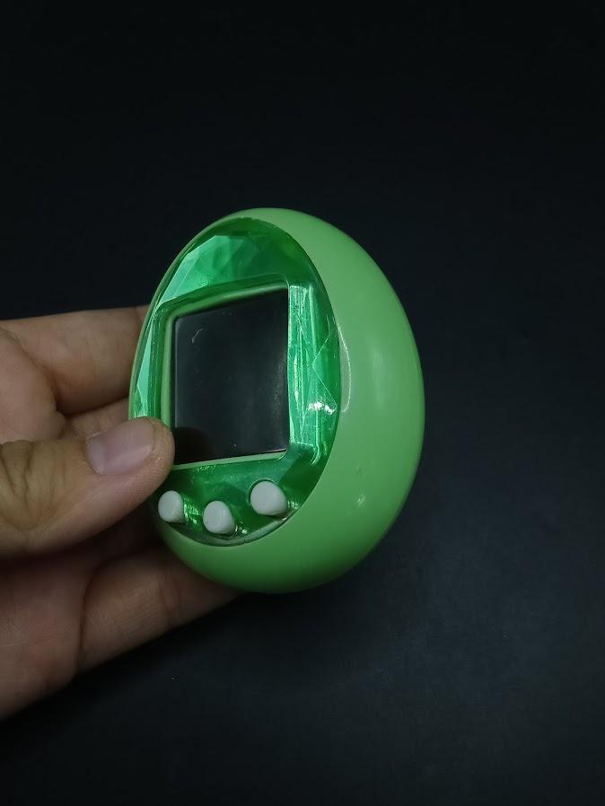 SKU B697P7263 | たまごっちiD グリーンホワイトボタン バンダイ