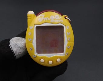 Tamagotchi Love & Melody イエロー Tamagotchi I D Lovely Melody Limited Rare | V-pet , Pixel Pet