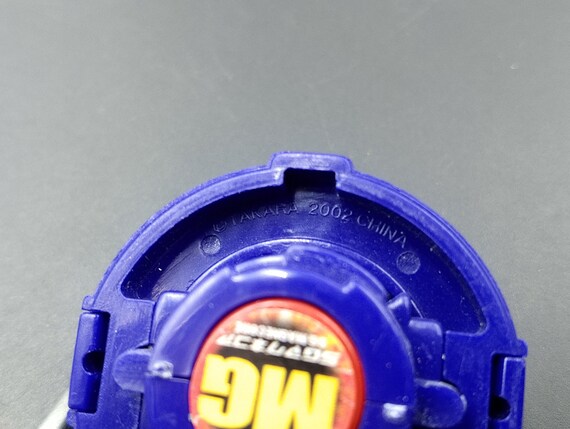 SKU BB2 F110 | ベイブレード タカラ、ダークパープル ガイア