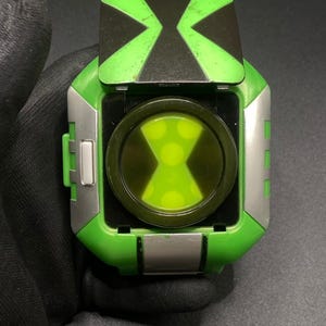 Ben 10 Omniverse Touch V.1 Watch Lights & Sounds Omnitrix Bandal