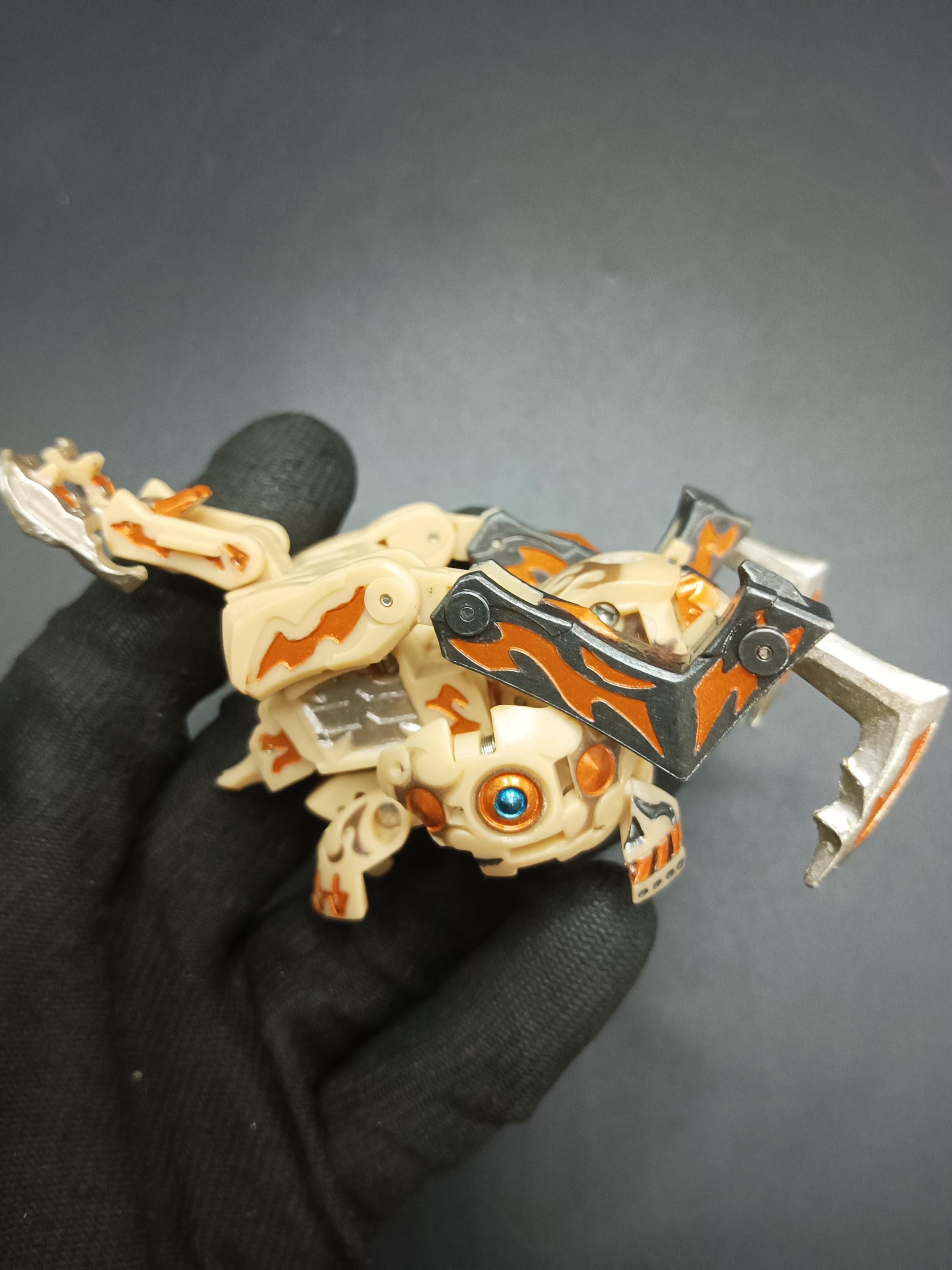 SKU | Bakugan Helix Dragonoid 840g & CHOMPIXX 130g Gear Set