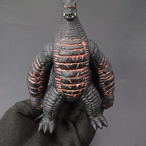 Red King Ultraman - Etsy