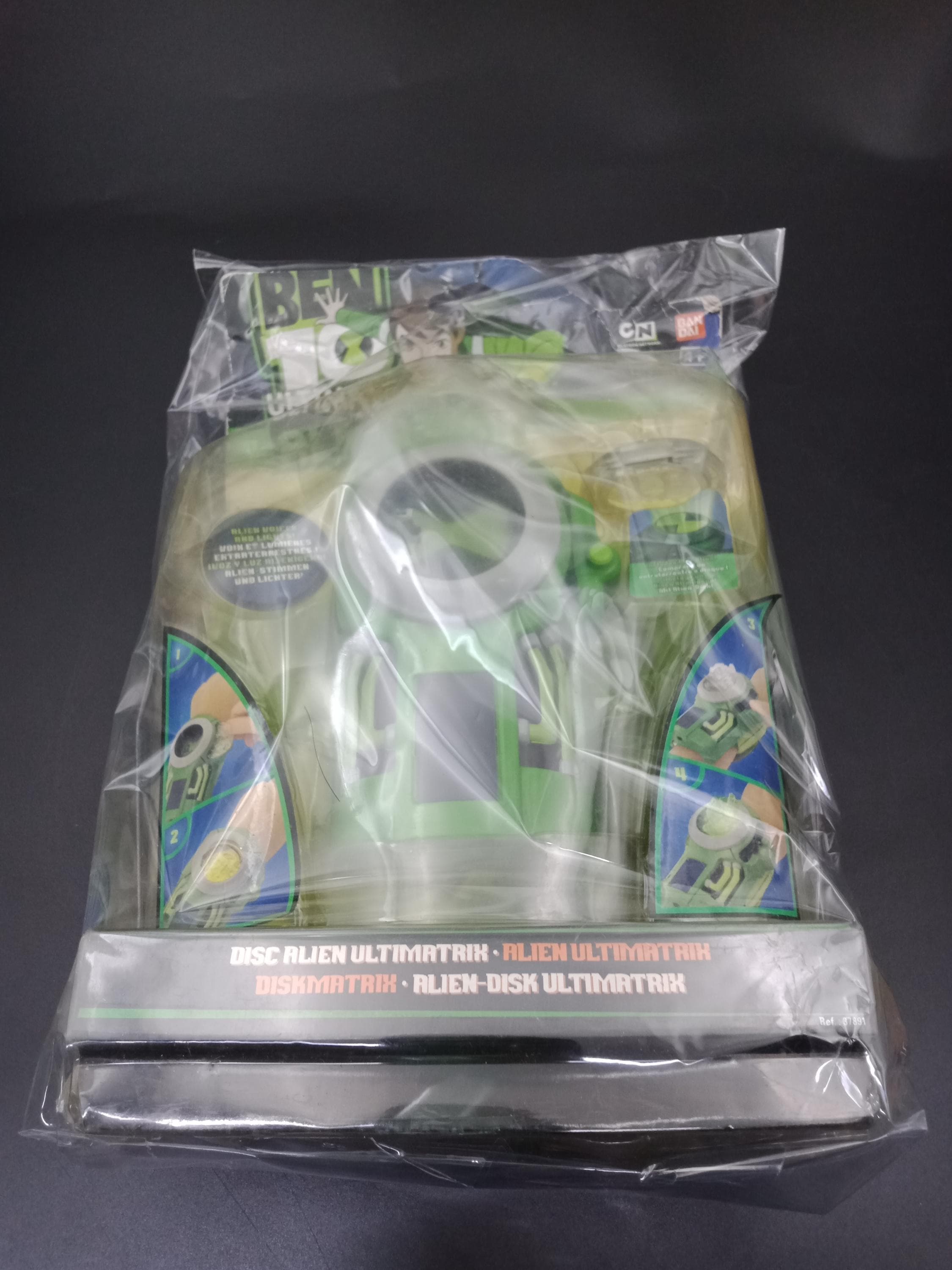 SKU B848P10157 | Ultimatrix Ben 10 Ultimate Alien Disc Alien