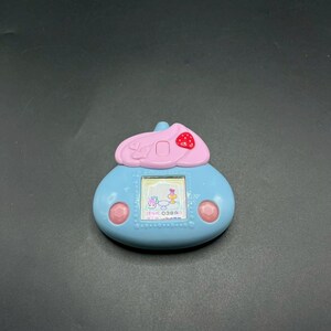 SKU | Tamagotchi Hoppe-chan Sweet Collection Blue Strawberry Japan