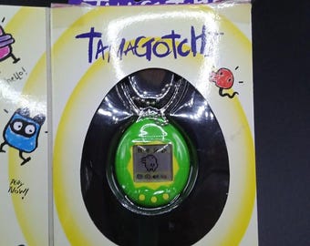 SKU / Bandai Original TAMAGOTCHI Realidad Virtual Verde