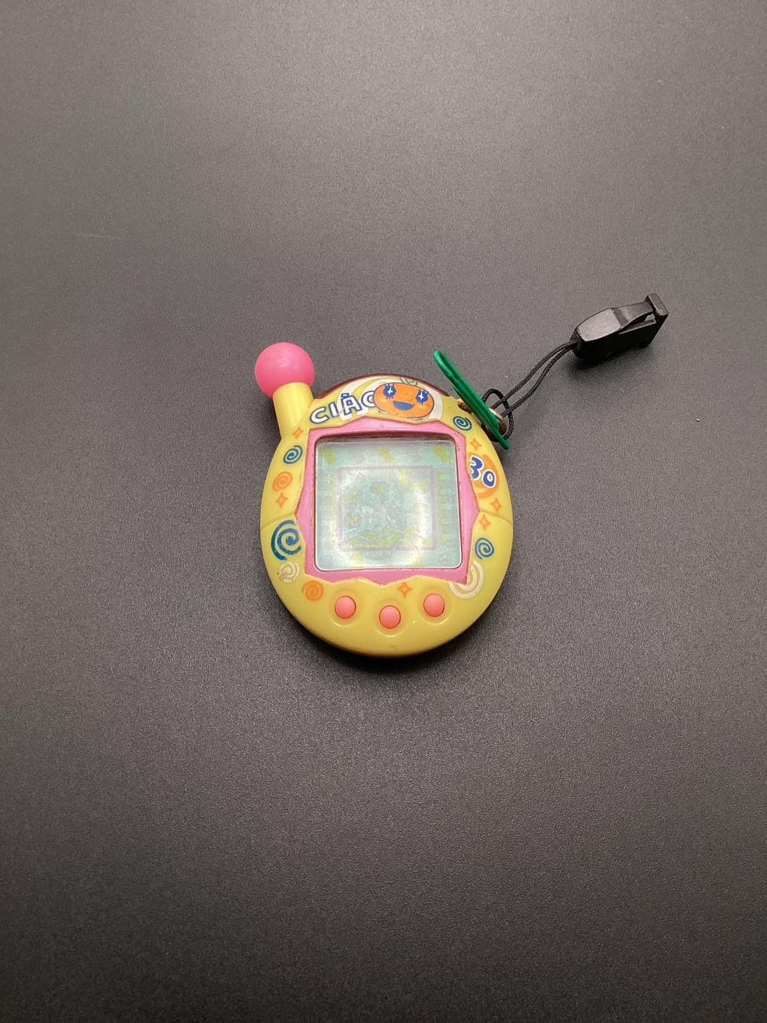 も*し様 BANDAI Tamagotchi Connection V4 イエロ TAMAGOTCHI CONNEXION VERSION 4 V4 VIRTUAL PET PURPLE GEAR