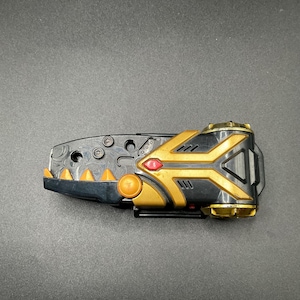 SKU B106P628DX01 | Power Rangers Dino Thunder Brachio Morpher Dino Commander Abaranger