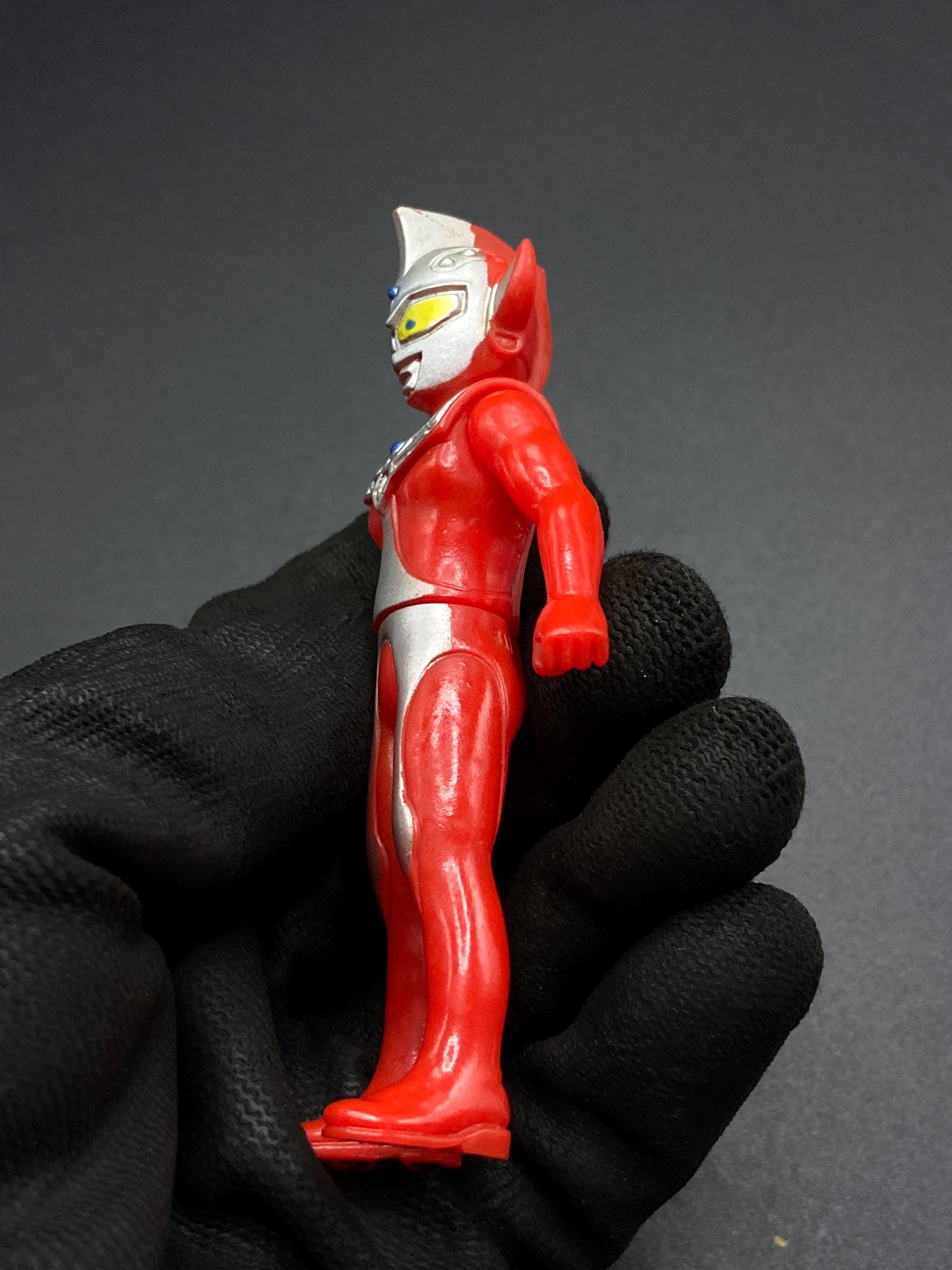 SKU B143P977 | ミニフィギュア ウルトラマンセブンタロウ 正規品