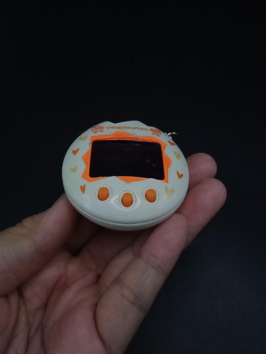 SKU | Vintage Tamagotchi Mesutchi White Orange V1 - Etsy Australia