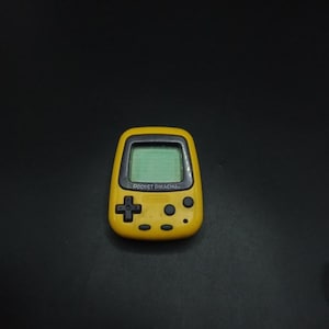 【新品・未開封】任天堂 ポケット ピカチュウ 歩数計 SKU | ポケットピカチュウ ポケモン歩数計 任天堂 新日本アクション