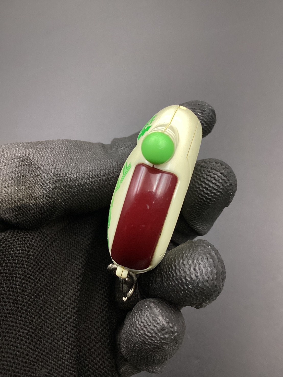 Tamagotchi Connection グリーン s-l400.jpg