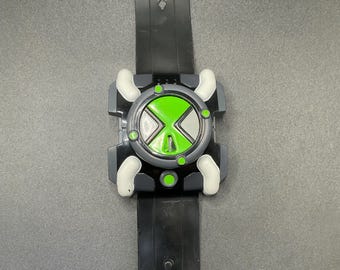 希少　BEN10 ベン10 DXオムニトリックス　本体のみ SKU DX F85 | オムニトリックス ベン10 機能あり | おもちゃ
