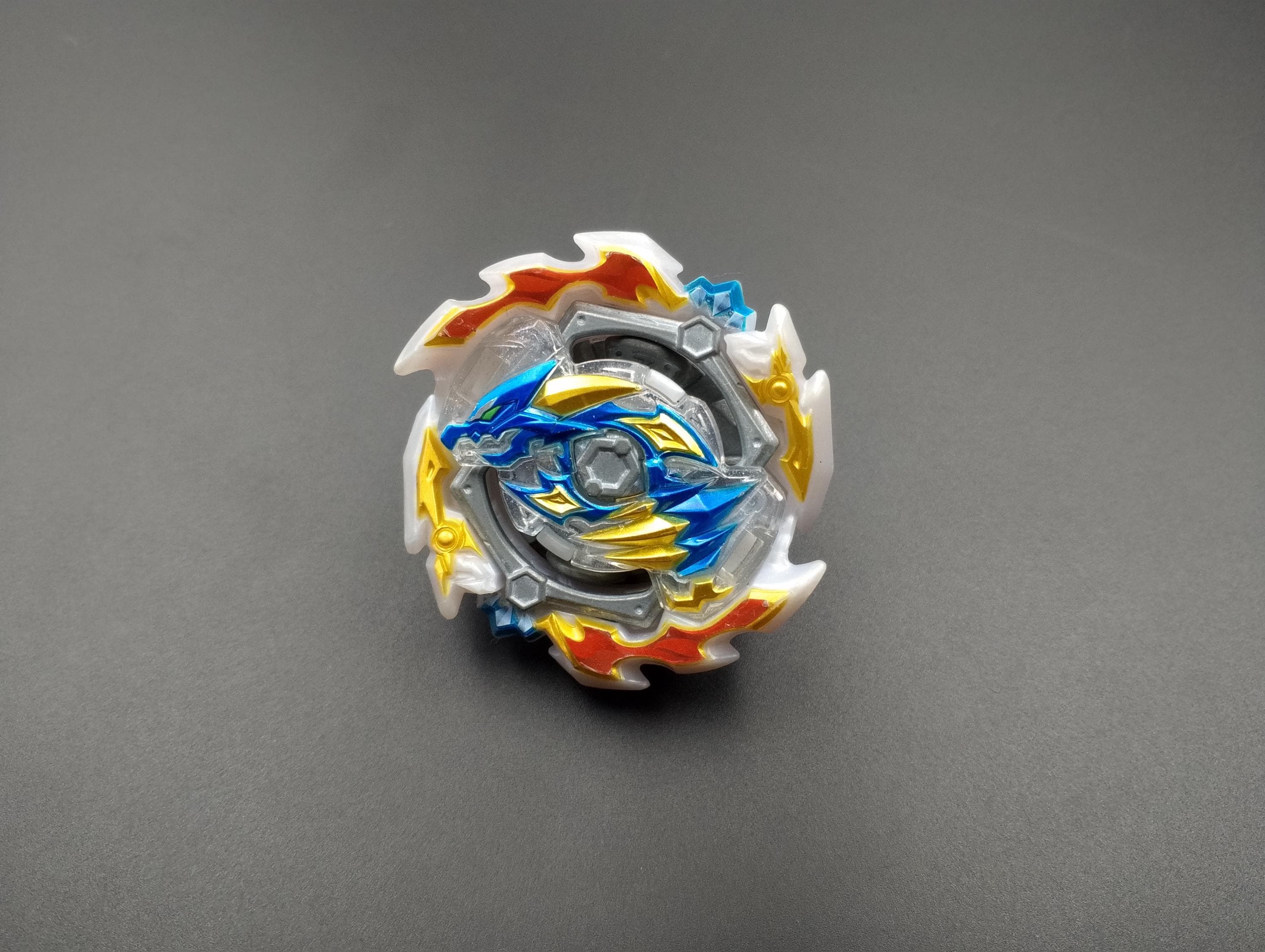 SKU BB04 F98 | Beyblade Takara Tomy , Ace Dragon DX Starter