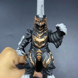 SKU B628P6344UL5 | Bandai Ultraman Grigio King Sofubi