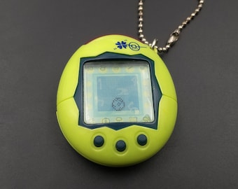 Tamagotchi Connection グリーン Tamagotchi Connection: Version 3 - Green Snake : Amazon.sg: Toys