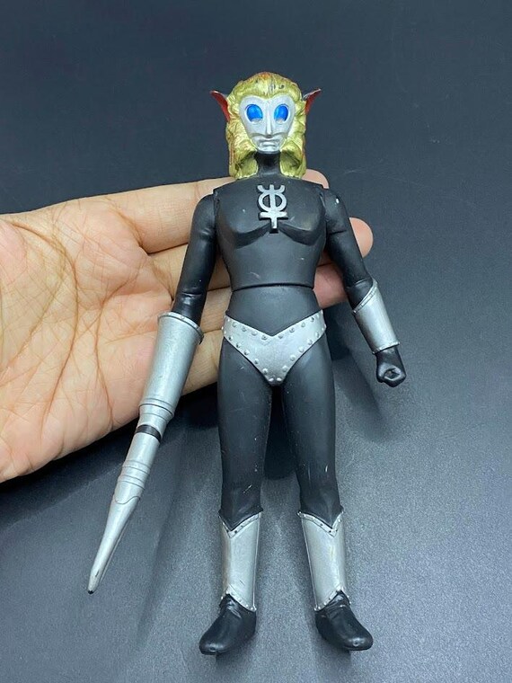 SKU B628P6332UL5 | マグマ星人 2003 バンダイ ウルトラ怪獣シリーズ