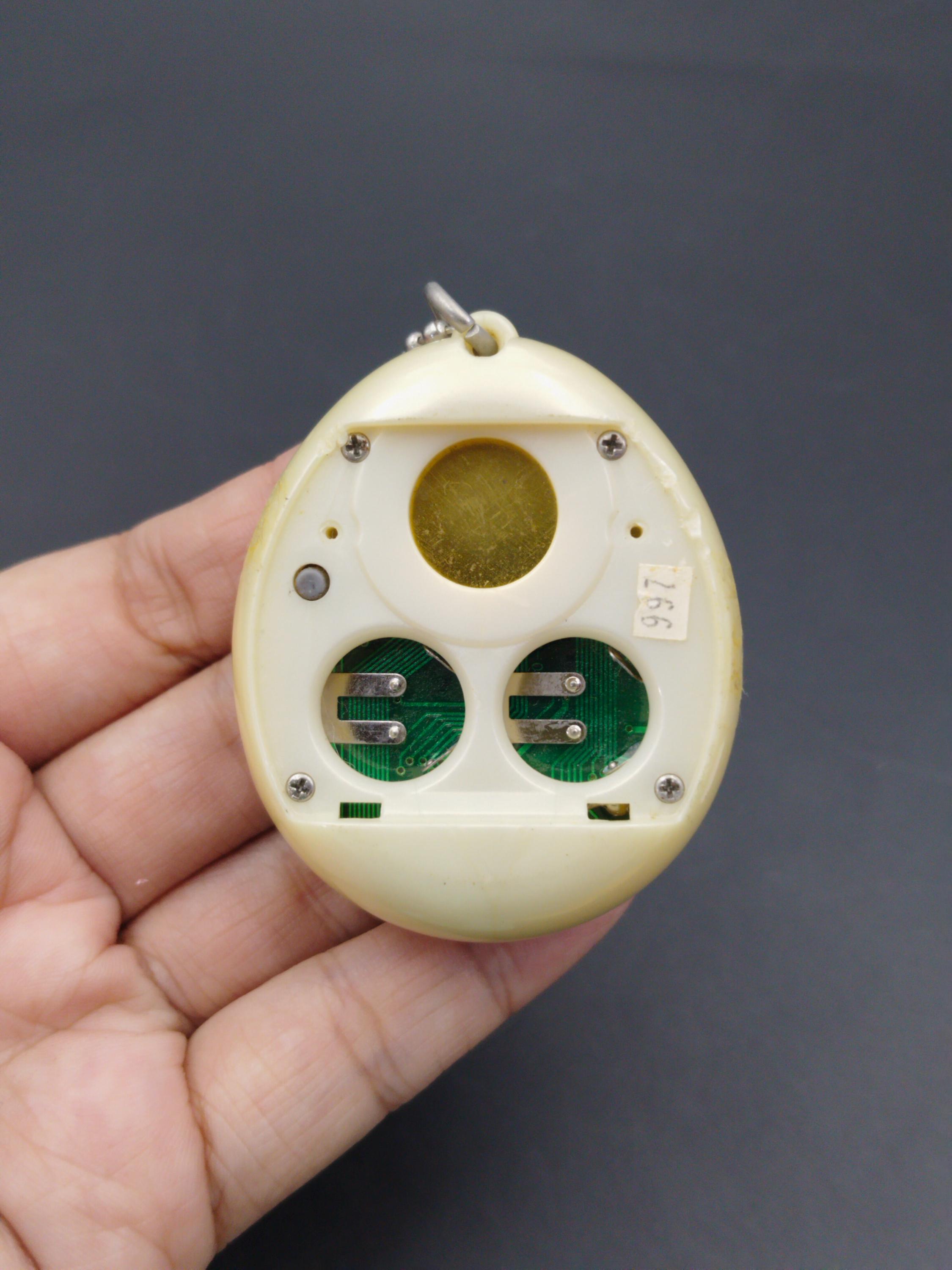 SKU B809P9056 / BANDAI Tamagotchi Angel Gotch Japonés