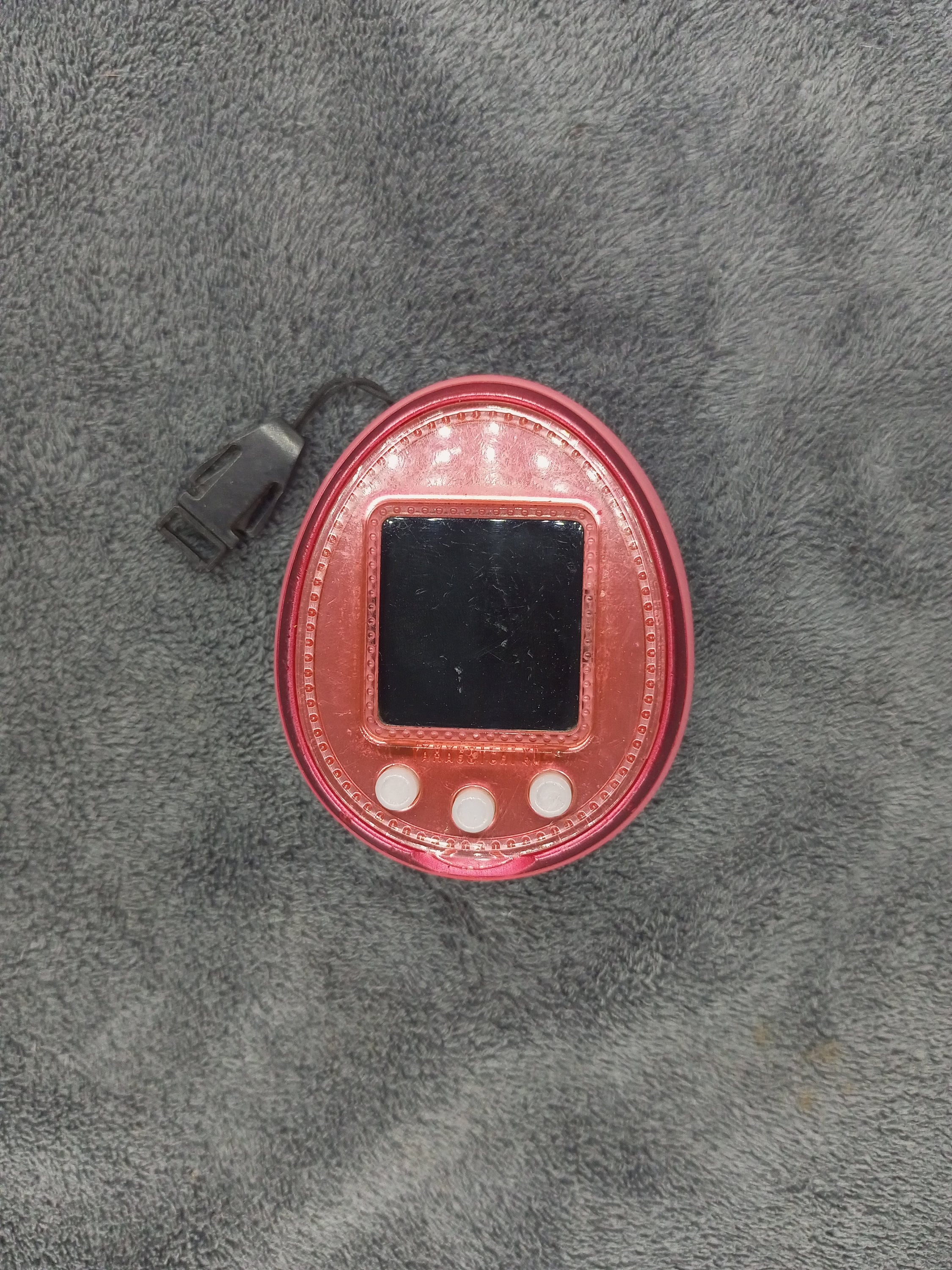 たまごっち　4u＋ Tamagotchi 4U Plus Rose Pink/Red Japan ver. (SKU - 0101632