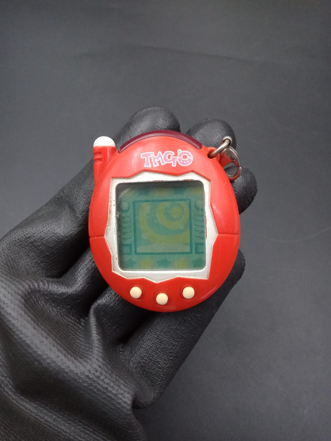 Tamagotchi Uni 赤 バンド付き Tamagotchi Uni Sanrio characters