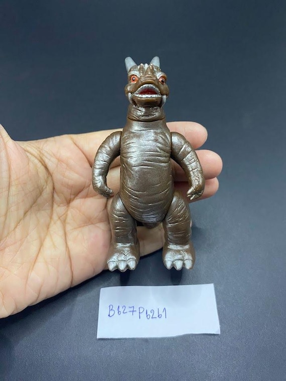 B267P6261 | パゴス ウルトラQ ブルマァク魂 3インチ以上