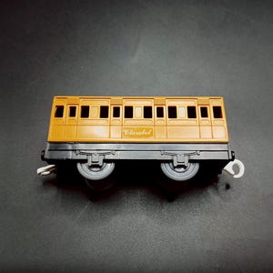 SKU B613P5872 | Thomas The Train Trackmaster Clarabel TOMY Britt Allcroft