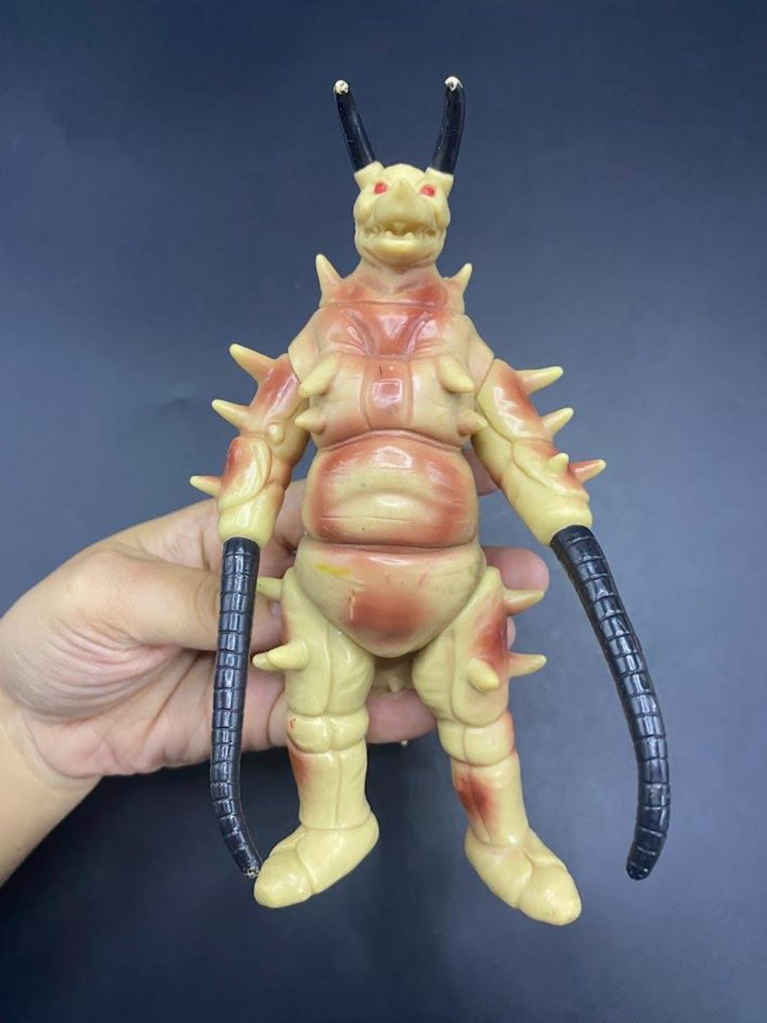 SKU B628P6312UL5 | 1984 BANDAI 6” GUDON Ultraman Kaiju Ultra