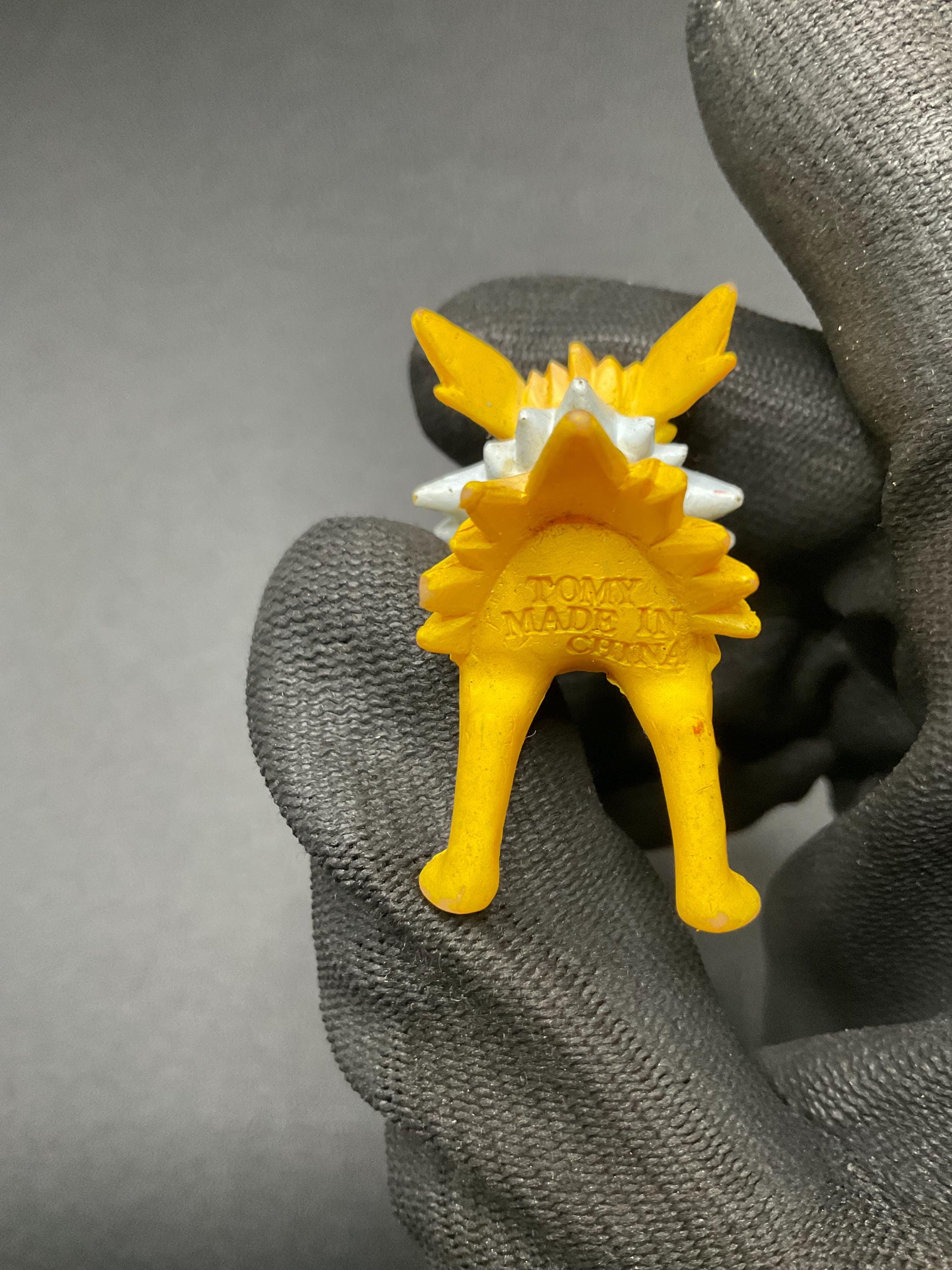 SKU B321 | ポケモン ミニフィギュア サンダース - Etsy 日本