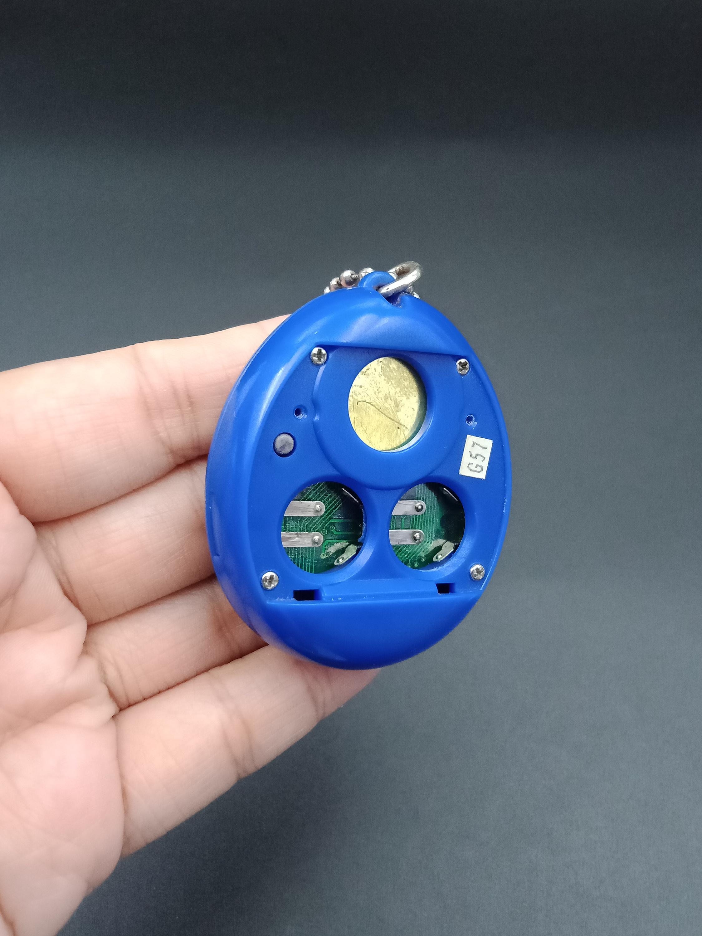 SKU B987P12109 | Tamagotchi Bandai Blue Japanese Version - Etsy Canada