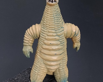 SKU B750P8066 | Ultraman Ultra Monster Red King Figure Kaiju