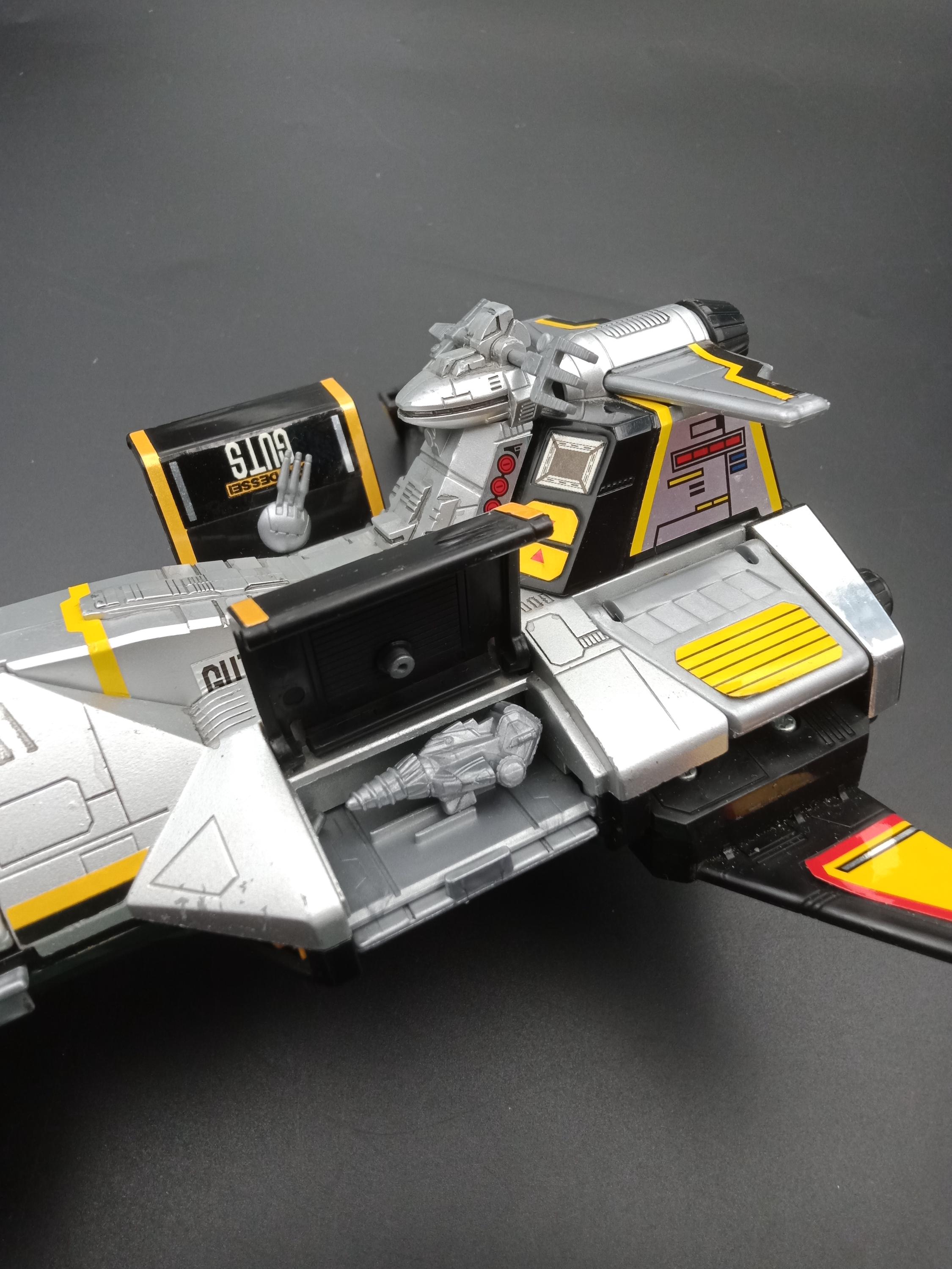 SKU B772P8307 | Ultraman Tiga Artdessei Guts Vehicle - Etsy
