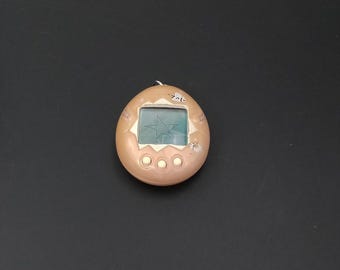 SKU B825P9756 | Bandai Tamagotchi Angel Gotch Japanese Silver
