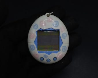 たまごっち ID L 日本版、レアな紫色のシェル、中古、ヴィンテージ