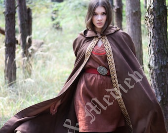 Brown hooded viking cloak Wool shieldmaiden&#39;s cape with golden trim  Elven clothes  Medieval princess LARP Cosplay Reanactment Renaissance