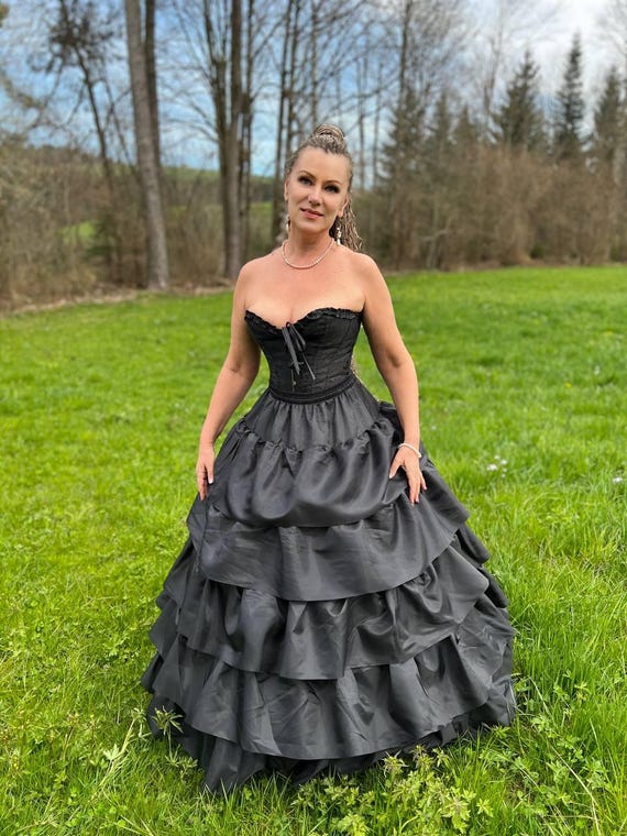 5 Hoop Petticoat Crinoline, Black Slip Ball Gown Ruffle Skirt, Gown Dress, Medieval Underskirt, Princess Undergarment Frilly Skirt 5 Hoop Petticoat Crinoline, Black Slip Ball Gown Ruffle Skirt, Gown Dress, Medieval Underskirt, Princess Undergarment Frilly Skirt