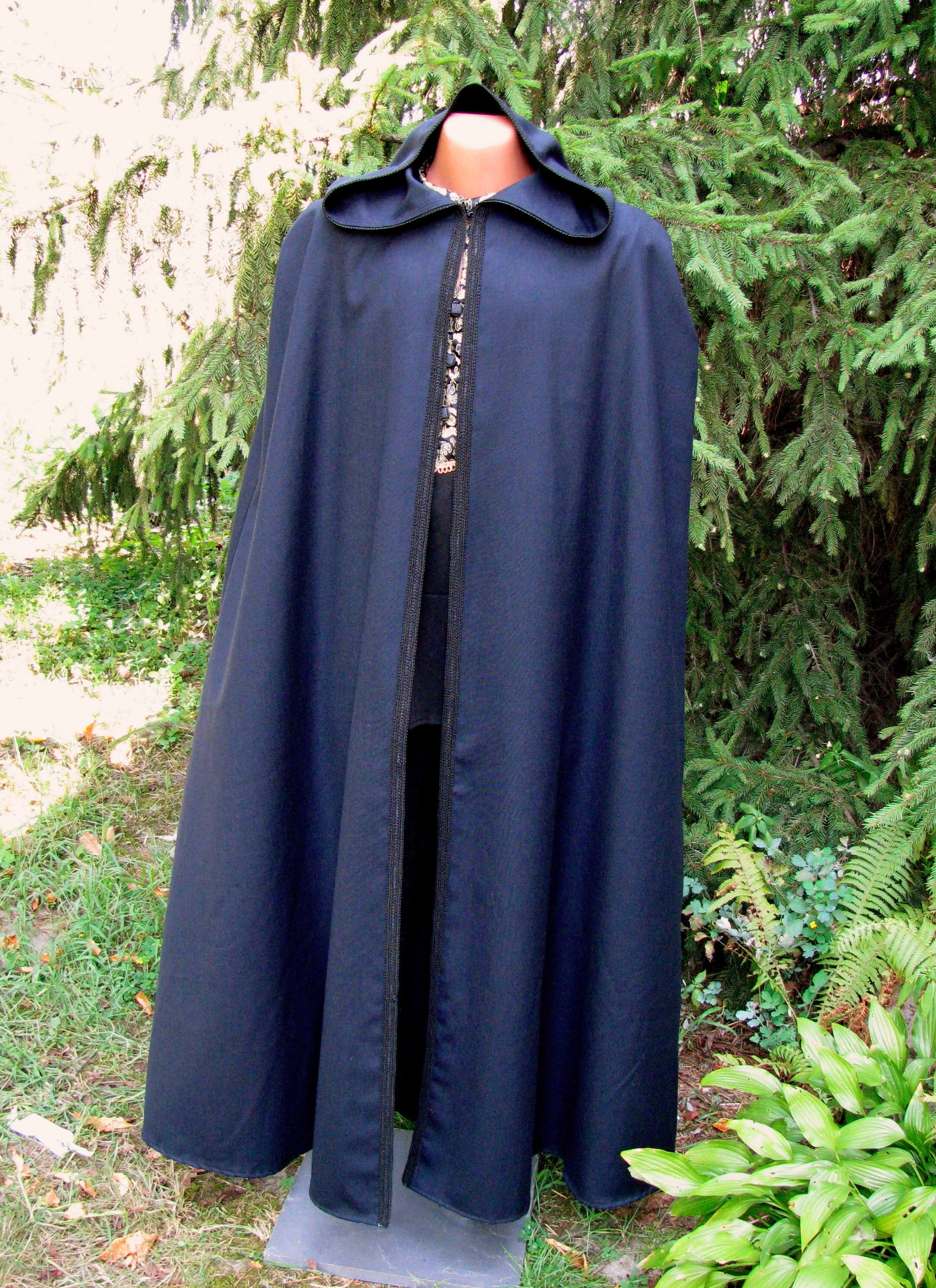 Medieval cloak for men Wool hooded cape Long renaissance cape | Etsy